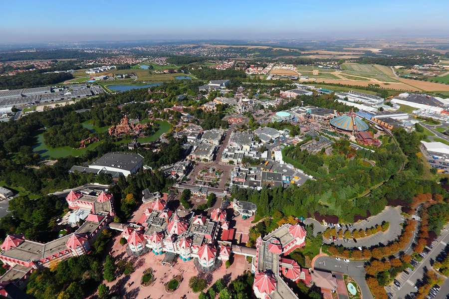 Диснейленд в Париже с высоты